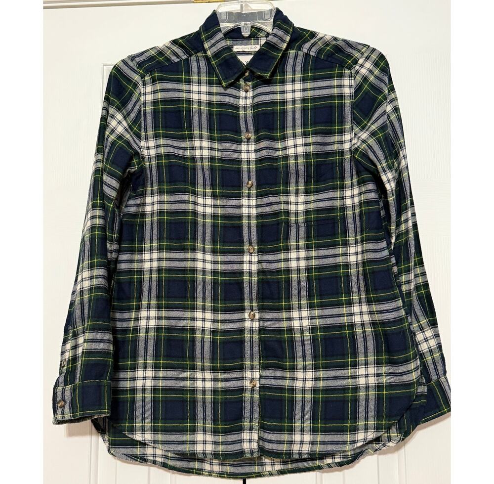 American Eagle Women's Soft Long Sleeve Plaid Shirt, Size M